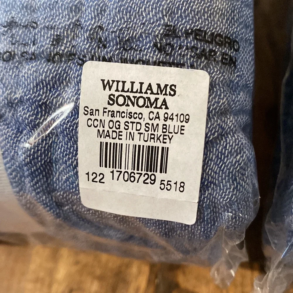 Williams Sonoma cocoon organic bedding shams (2) - Picture 5 of 6